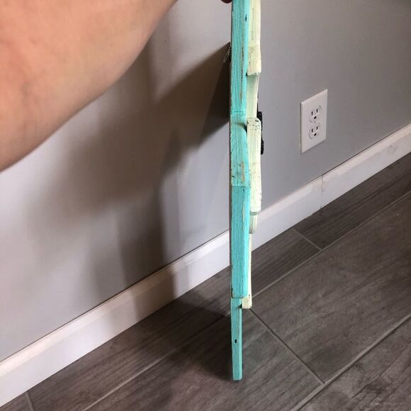 Large Wooden Hanging Wall Cross​ - Picture 8 of 10